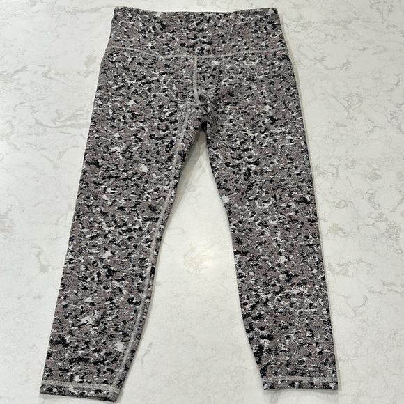 Athleta Elation Textured 7/8 Tight Leggings Meadow Decadent Chocolate Medium - Picture 4 of 16